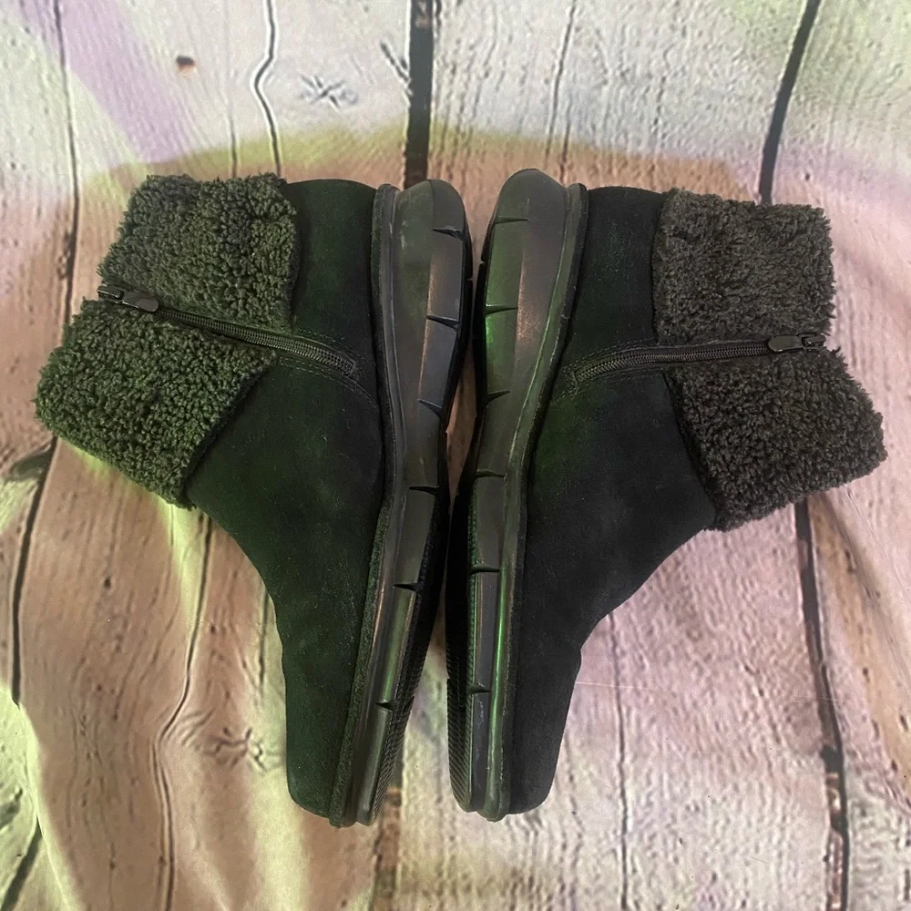 Liz Claiborne Women's Eason Black Suede Gray Sherpa Zip Up Ankle Booties Size 7M